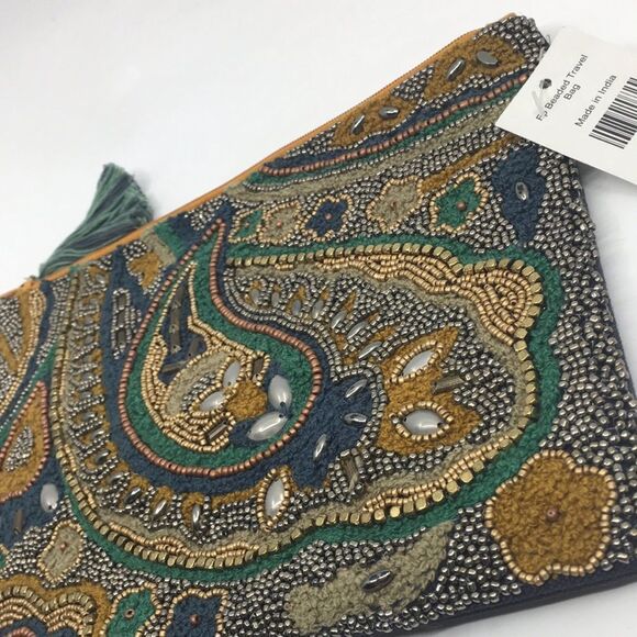NWT Beaded Boho Paisley Embellished Clutch Pouch - Picture 4 of 15
